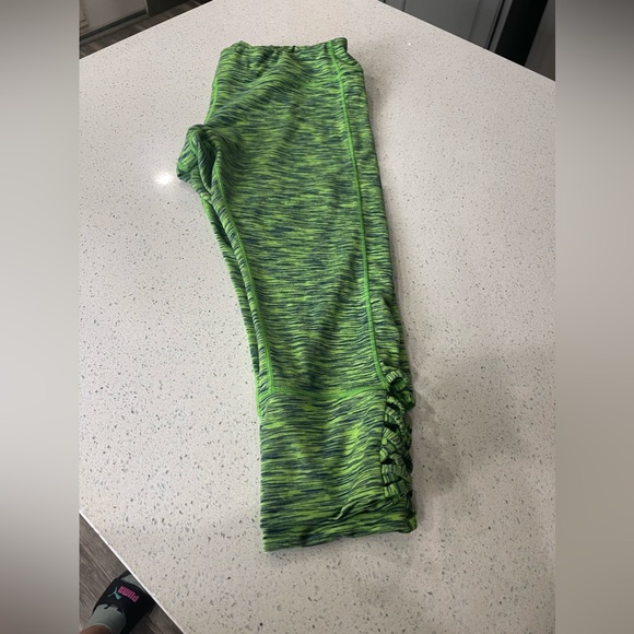 Seahawk themed Capri Leggings - Picture 1 of 6